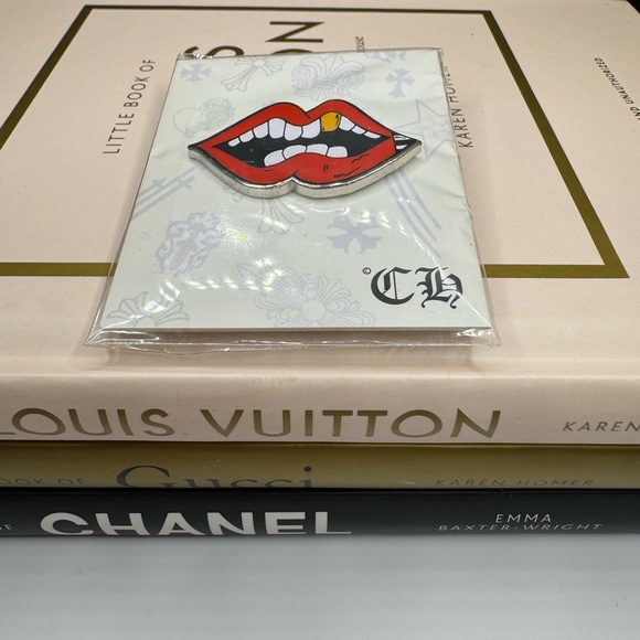 Chrome Hearts Lips Pin - Picture 3 of 3